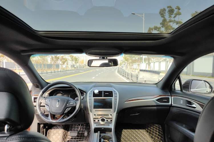 Used Lincoln MKZ 2019 2.0T Luxury Edition China V Standard Interior 4