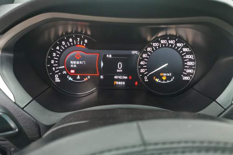 Used Lincoln MKZ 2019 2.0T Luxury Edition China VI Odometer Close Up