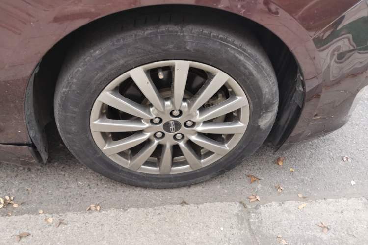 Used Lincoln MKZ 2019 2.0T Luxury Edition China VI Right Front Wheel Hub