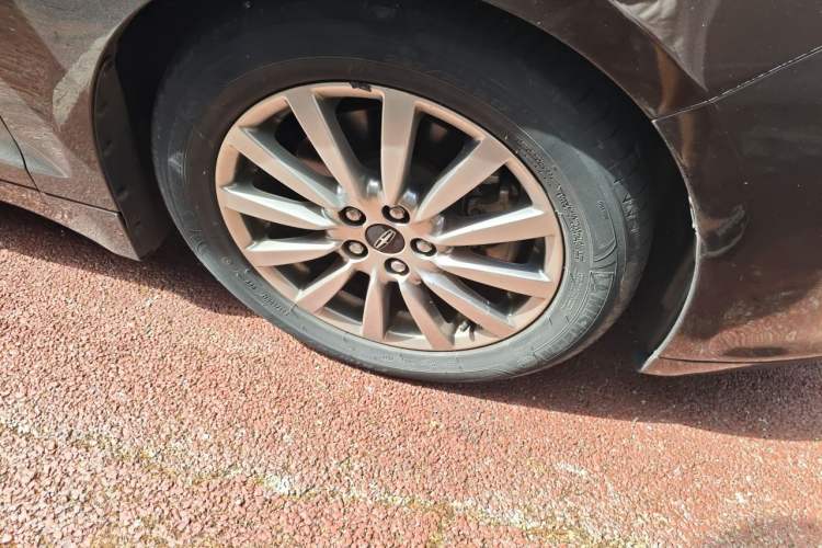Used Lincoln MKZ 2019 2.0T Luxury Edition China VI Right Front Wheel Hub