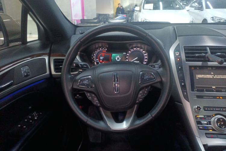 Used Lincoln MKZ 2019 2.0T Luxury Edition China VI Steering Wheel