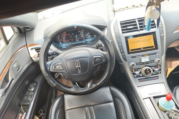 Used Lincoln MKZ 2019 2.0T Luxury Edition China VI Steering Wheel