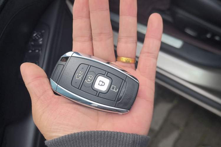 Used Lincoln MKZ 2019 2.0T Luxury Edition China VI Standard Vehicle Key