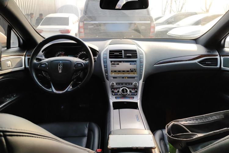 Used Lincoln MKZ 2019 2.0T Luxury Edition China VI Standard Center Console