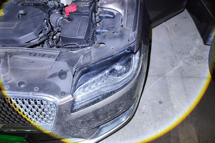 Used Lincoln MKZ 2019 2.0T Luxury Edition China VI Engine Bay Left