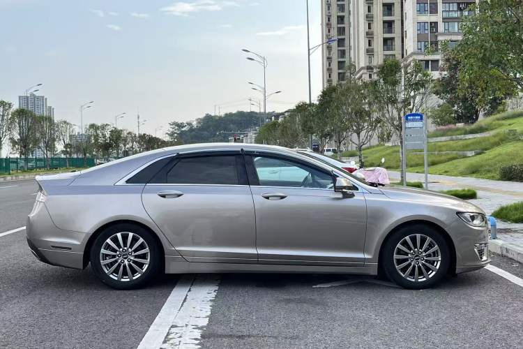 Used Lincoln MKZ 2019 2.0T Luxury Edition China VI Exterior 2