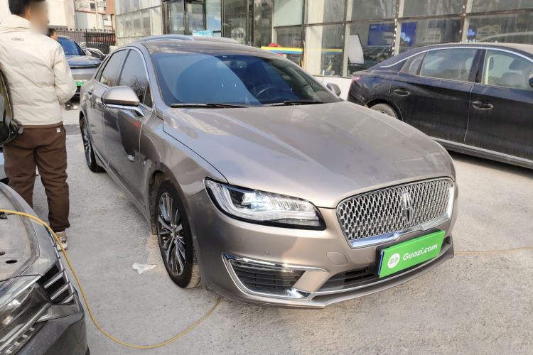 Used Lincoln MKZ 2019 2.0T Luxury Edition China VI Standard Front Right 45 Deg
