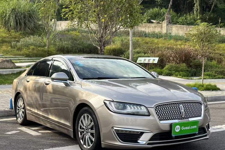 Used Lincoln MKZ 2019 2.0T Luxury Edition China VI Front Right 45 Deg