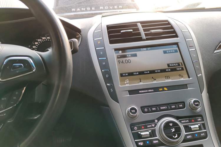 Used Lincoln MKZ 2019 2.0T Luxury Edition China VI Standard Gear Lever