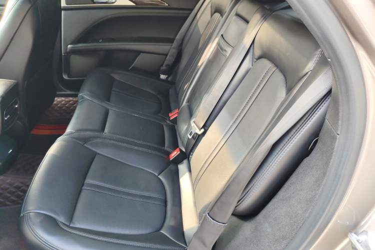 Used Lincoln MKZ 2019 2.0T Luxury Edition China VI Standard Left Rear Seat