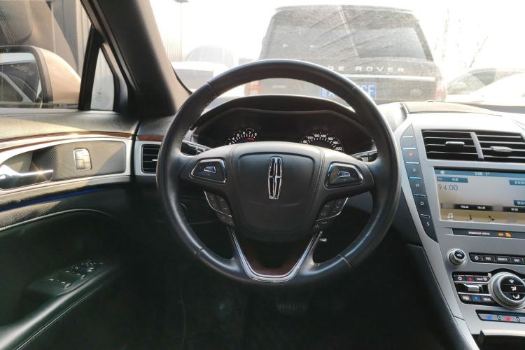 Used Lincoln MKZ 2019 2.0T Luxury Edition China VI Standard Steering Wheel