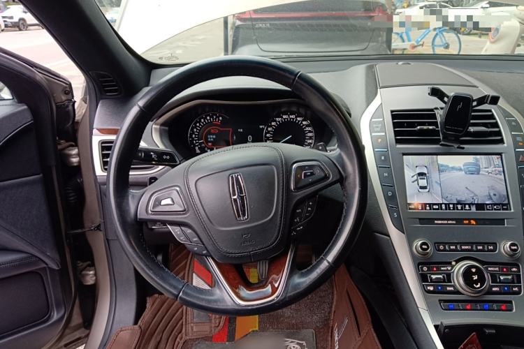Used Lincoln MKZ 2019 2.0T Luxury Edition China VI Standard Steering Wheel