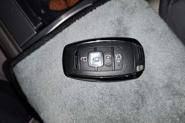 Used Lincoln MKZ 2019 2.0T Luxury Edition China VI Vehicle Key