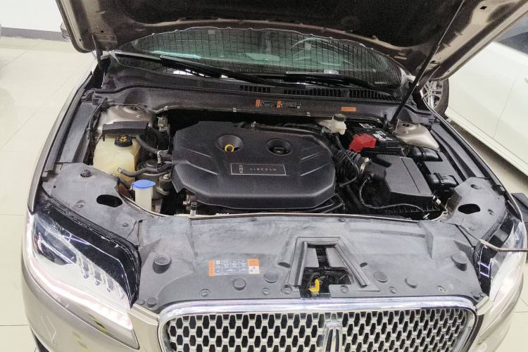 Used Lincoln MKZ 2019 2.0T Luxury Edition China V Standard Engine Bay