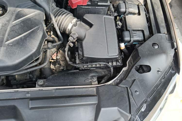 Used Lincoln MKZ 2019 2.0T Luxury Edition China VI Standard Engine Bay Left