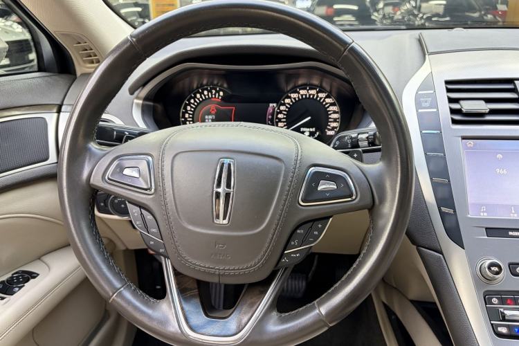Used Lincoln MKZ 2019 2.0T Luxury Edition China VI Standard Interior 3