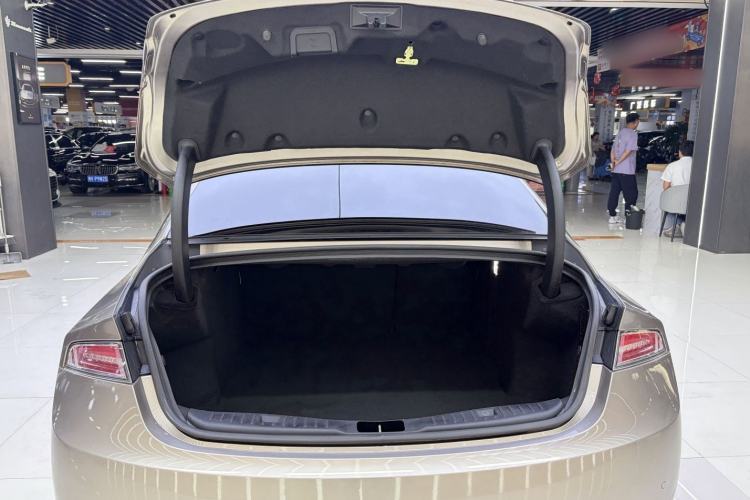 Used Lincoln MKZ 2019 2.0T Luxury Edition China VI Standard Interior 8