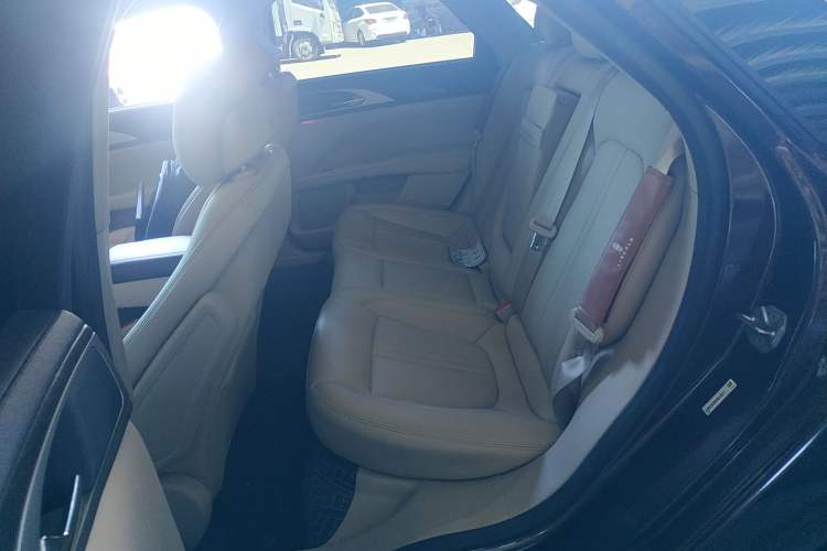 Used Lincoln MKZ 2019 2.0T Luxury Edition China VI Left Rear Seat