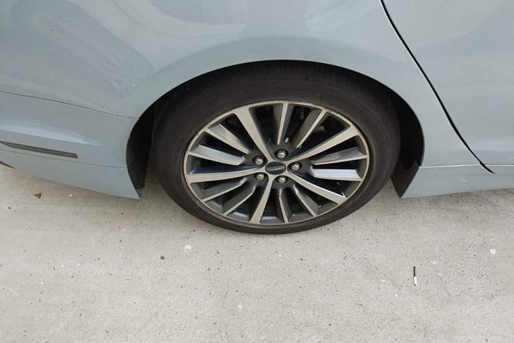 Used Lincoln MKZ 2019 2.0T Luxury Edition China VI Standard Right Rear Wheel Hub