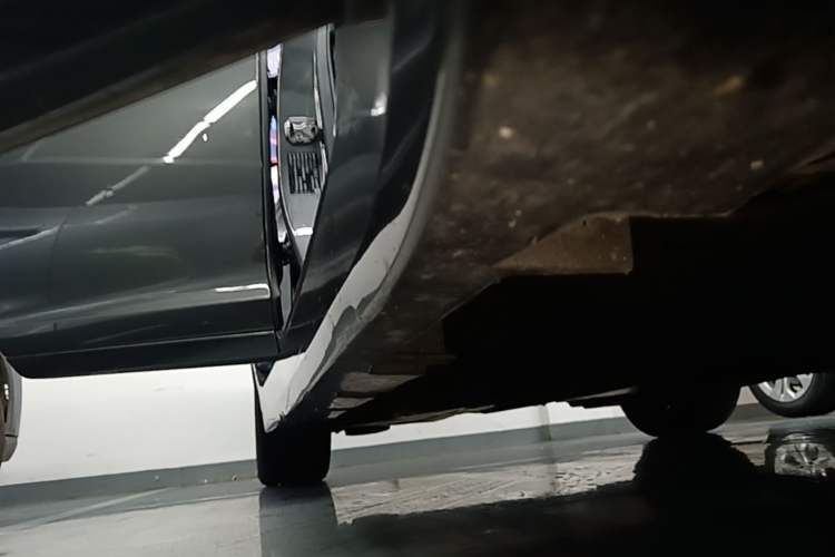 Used Lincoln MKZ 2019 2.0T Luxury Edition China VI Standard Right Side Sill