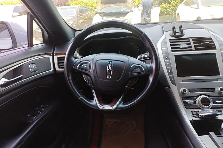 Used Lincoln MKZ 2019 2.0T Luxury Edition China VI Standard Steering Wheel