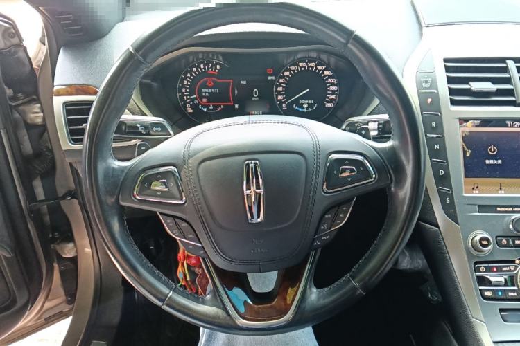 Used Lincoln MKZ 2019 2.0T Luxury Edition China VI Standard Steering Wheel