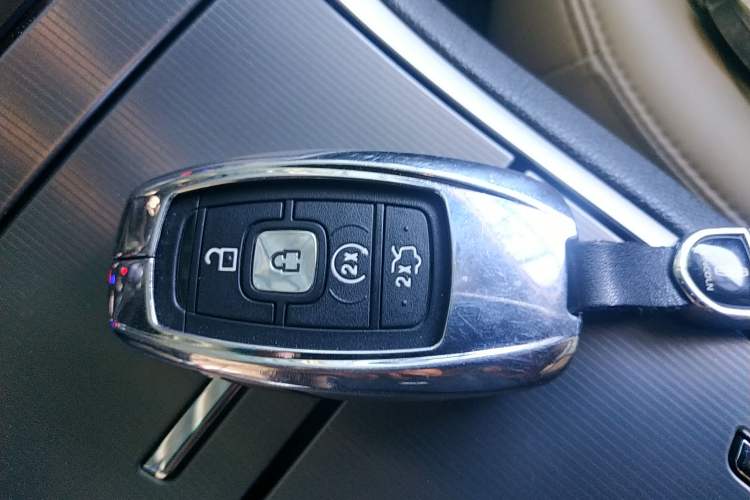 Used Lincoln MKZ 2019 2.0T Luxury Edition China VI Vehicle Key