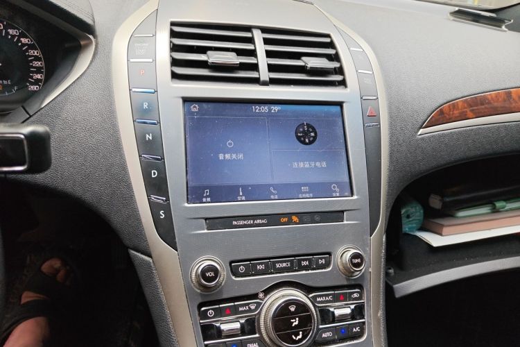 Used Lincoln MKZ 2019 2.0T Luxury Edition China VI Audio And AC Panel