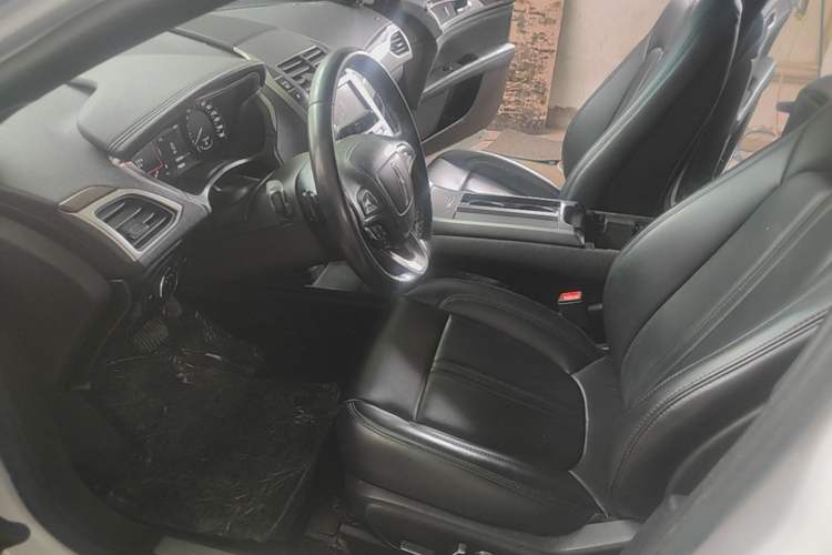Used Lincoln MKZ 2019 2.0T Luxury Edition China VI Driver Seat