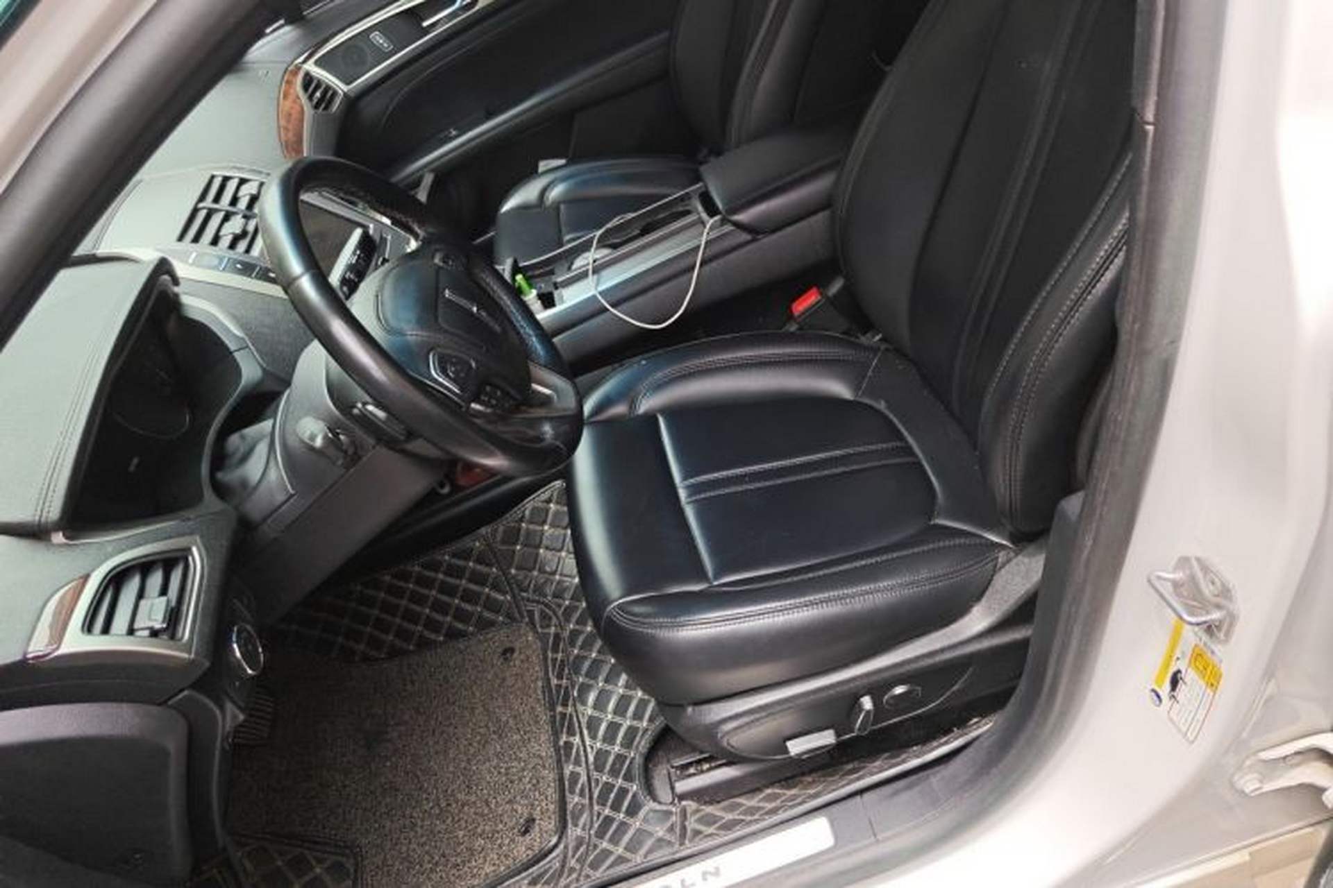 Used Lincoln MKZ 2019 2.0T Luxury Edition China VI Left Front Seat
