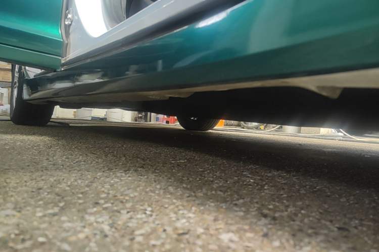 Used Lincoln MKZ 2019 2.0T Luxury Edition China VI Right Side Sill