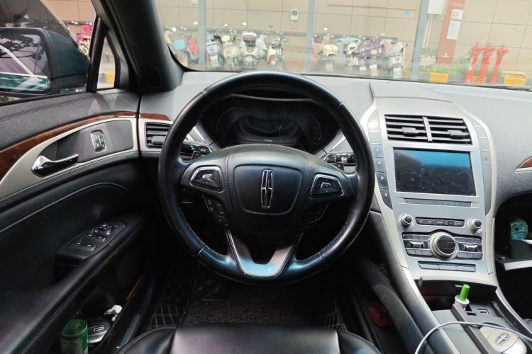 Used Lincoln MKZ 2019 2.0T Luxury Edition China VI Steering Wheel