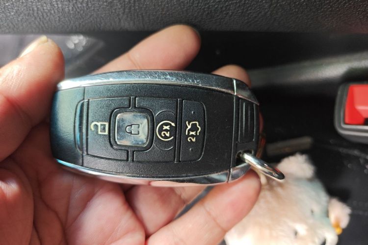 Used Lincoln MKZ 2019 2.0T Luxury Edition China VI Vehicle Key