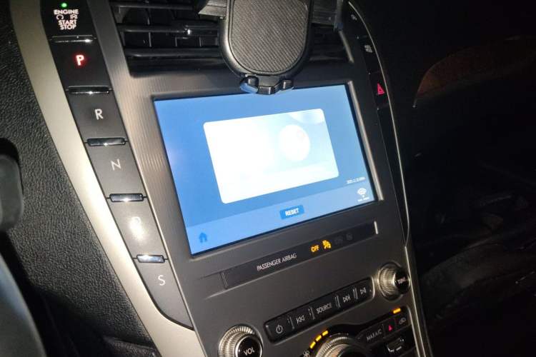 Used Lincoln MKZ 2019 2.0T Luxury Edition China V Standard Audio And AC Panel