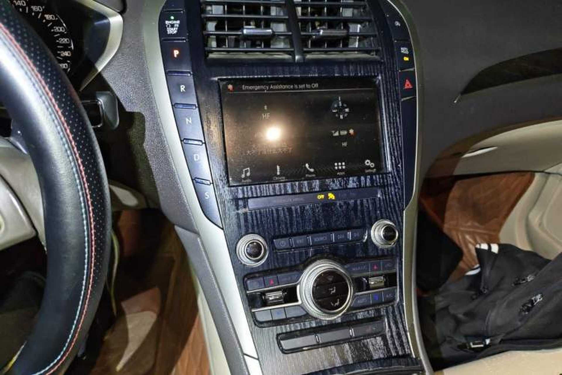 Used Lincoln MKZ 2019 2.0T Luxury Edition China VI Audio And AC Panel