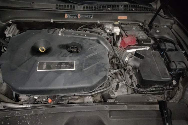 Used Lincoln MKZ 2019 2.0T Luxury Edition China V Standard Engine Bay