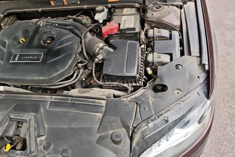 Used Lincoln MKZ 2019 2.0T Luxury Edition China VI Standard Engine Bay Left