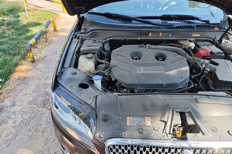 Used Lincoln MKZ 2019 2.0T Luxury Edition China VI Standard Engine Bay Right