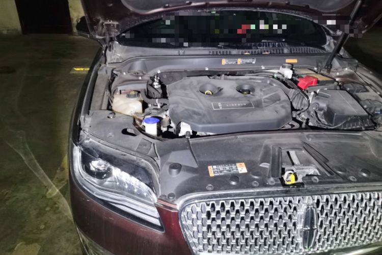 Used Lincoln MKZ 2019 2.0T Luxury Edition China VI Engine Bay Right