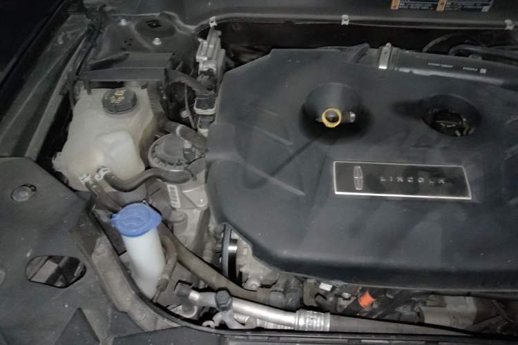 Used Lincoln MKZ 2019 2.0T Luxury Edition China V Standard Engine Bay Right