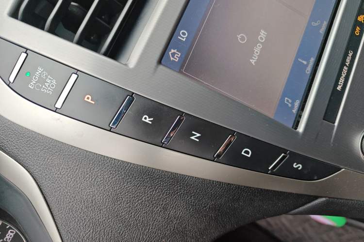Used Lincoln MKZ 2019 2.0T Luxury Edition China V Standard Gear Lever