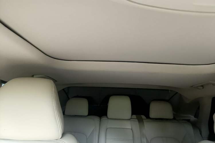 Used Lincoln MKZ 2019 2.0T Luxury Edition China VI Headliner