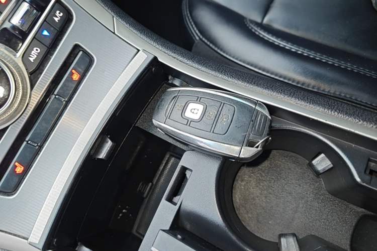 Used Lincoln MKZ 2019 2.0T Luxury Edition China VI Interior 1