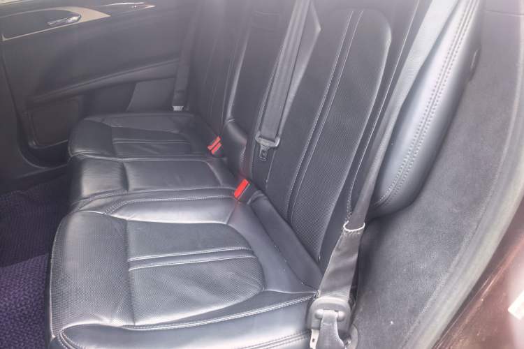 Used Lincoln MKZ 2019 2.0T Luxury Edition China VI Left Rear Seat