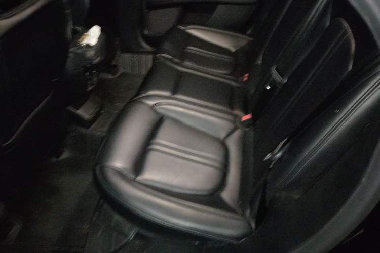 Used Lincoln MKZ 2019 2.0T Luxury Edition China V Standard Left Rear Seat