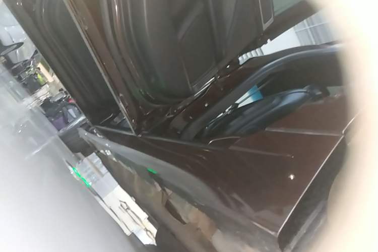 Used Lincoln MKZ 2019 2.0T Luxury Edition China VI Left Side Sill