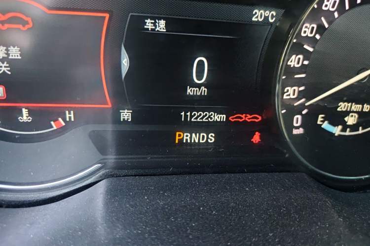 Used Lincoln MKZ 2019 2.0T Luxury Edition China VI Standard Odometer Close Up