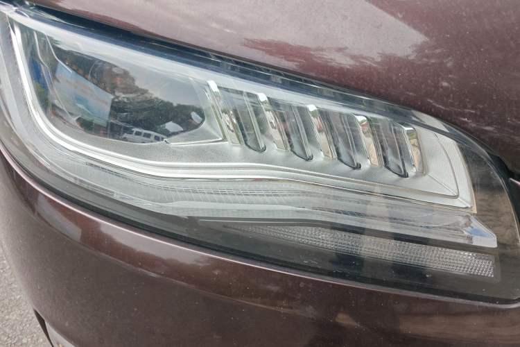 Used Lincoln MKZ 2019 2.0T Luxury Edition China V Standard Right Front Headlight