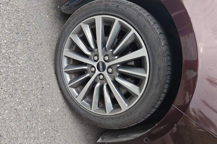 Used Lincoln MKZ 2019 2.0T Luxury Edition China V Standard Right Front Wheel Hub