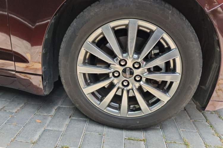 Used Lincoln MKZ 2019 2.0T Luxury Edition China VI Right Front Wheel Hub